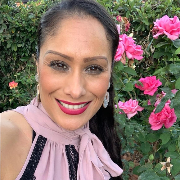 Meet your Posher, Patty - Picture 1 of 16